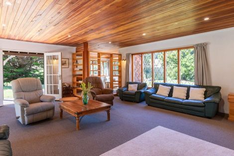 Photo of property in 45 Riverdale Road, Dannevirke, 4930