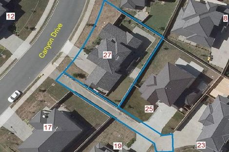 Photo of property in 27 Canyon Drive, Oteha, Auckland, 0632