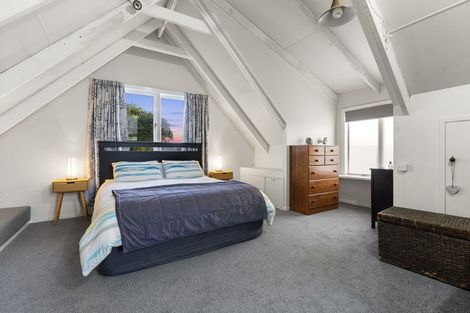 Photo of property in 10 Savoy Road, Glen Eden, Auckland, 0602