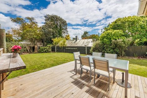Photo of property in 25 Galway Avenue, Hokowhitu, Palmerston North, 4410