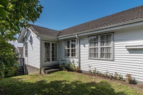Photo of property in 6 Lethenty Way, Karori, Wellington, 6012