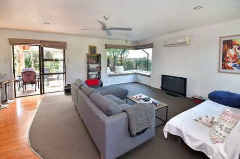 Photo of property in 20 Rawhiti Road, Manly, Whangaparaoa, 0930