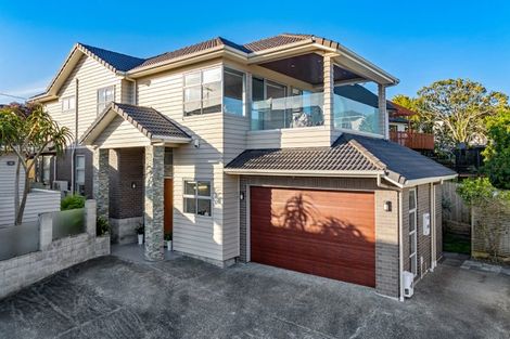 Photo of property in 463 Beach Road, Murrays Bay, Auckland, 0630