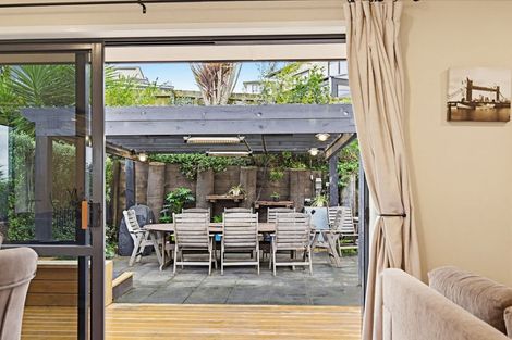 Photo of property in 39a Max Short Drive, Pukekohe, 2120