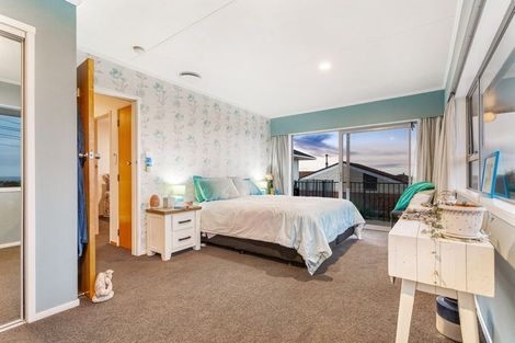 Photo of property in 166 Royal Road, Massey, Auckland, 0614