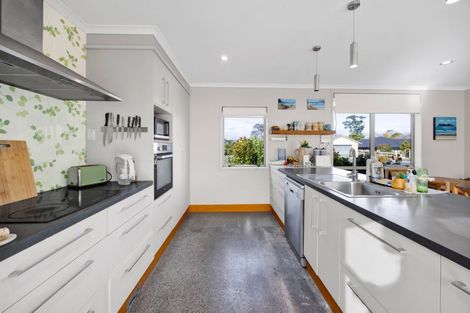 Photo of property in 17 Elizabeth Grove, Stratford, 4332