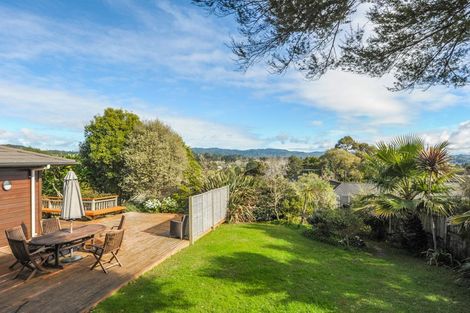 Photo of property in 20 Oratia Drive, Glen Eden, Auckland, 0602