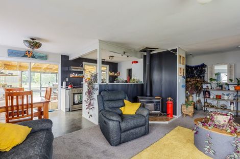 Photo of property in 12 Bridge Street, Eketahuna, 4900