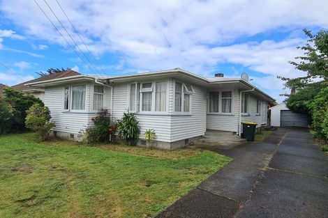 Photo of property in 11 Rugby Street, Levin, 5510