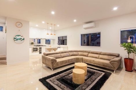 Photo of property in 2 George Laurenson Lane, Mount Roskill, Auckland, 1041