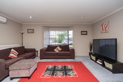 Photo of property in 2 Drake Place, Fairview Downs, Hamilton, 3214