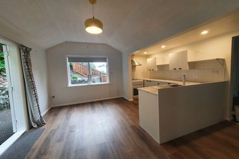 Photo of property in 116 Shakespeare Road, Bluff Hill, Napier, 4110