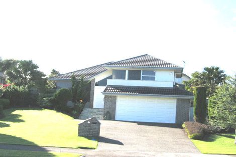 Photo of property in 28 Currell Way, Somerville, Auckland, 2014