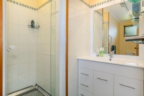 Photo of property in 12 Observatory Close, Whitby, Porirua, 5024