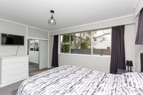 Photo of property in 3 Erica Place, Bell Block, New Plymouth, 4312
