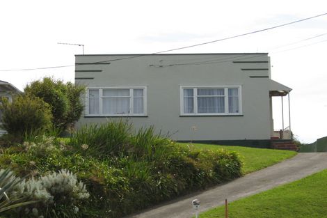 Photo of property in 2/104 Alma Road, Gonville, Whanganui, 4501