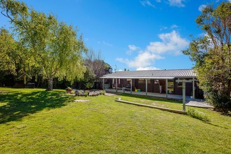 Photo of property in 25 James Cook Drive, Whitby, Porirua, 5024