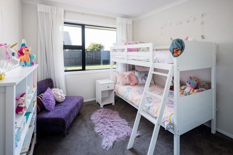 Photo of property in 54 Norfolk Drive, Cambridge, 3434