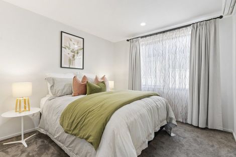 Photo of property in 12 Phar Lap Crescent, Takanini, 2112