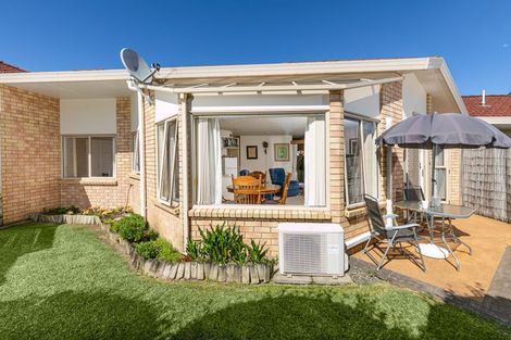 Photo of property in 18/169 Sturges Road, Henderson, Auckland, 0612