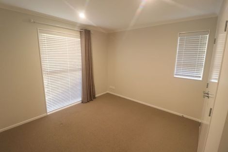 Photo of property in 63 Mackay Drive, Greenhithe, Auckland, 0632