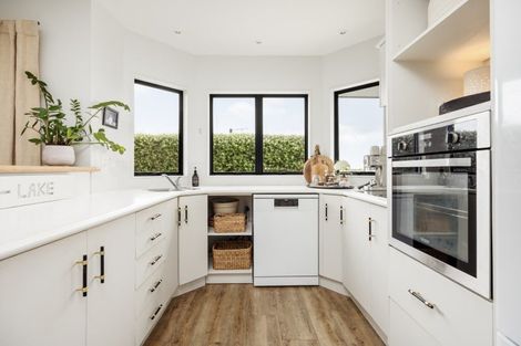 Photo of property in 19 Highcroft Place, Welcome Bay, Tauranga, 3112