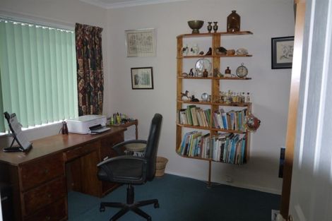 Photo of property in 7 Oakwood Place, Pukekohe, 2120