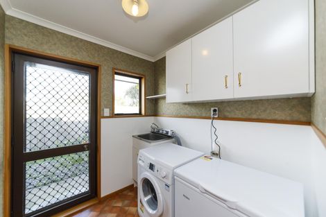 Photo of property in 8a Palm Avenue, Hokowhitu, Palmerston North, 4410