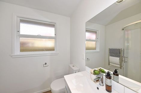 Photo of property in 1/98 Mathesons Road, Phillipstown, Christchurch, 8011