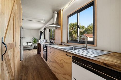 Photo of property in 67 Brighton Road, Green Island, Dunedin, 9018