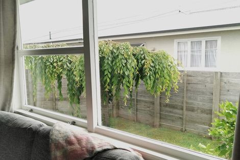 Photo of property in 1/1302 Caroline Road, Mayfair, Hastings, 4122