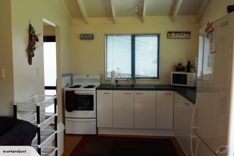 Photo of property in 66 Park Avenue, Waitarere Beach, Levin, 5510