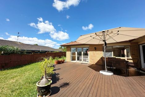Photo of property in 12 Craigavon Drive, East Tamaki, Auckland, 2013