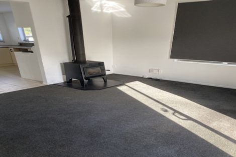 Photo of property in 2/21 Amber Grove, Birchville, Upper Hutt, 5018