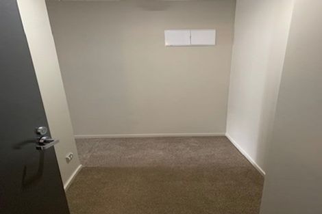 Photo of property in Alpha Apartments, 506/17 Vogel Lane, Auckland Central, Auckland, 1010