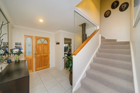 Photo of property in 135 Summerhill Drive, Fitzherbert, Palmerston North, 4410