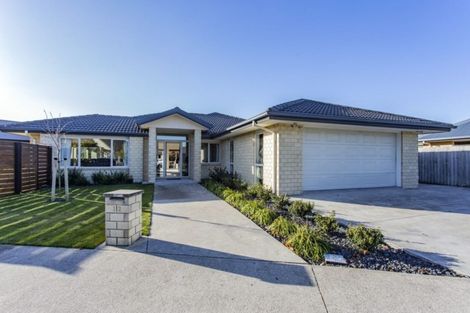 Photo of property in 12 Yellowlees Drive, Kaiapoi, 7630