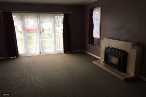 Photo of property in 16 Rathgar Road, Henderson, Auckland, 0610