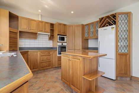 Photo of property in 18 Park Lane, Waitara, 4320