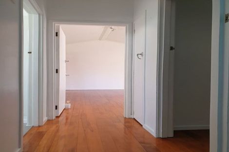 Photo of property in 2/14a Puriri Street, Takapuna, Auckland, 0622