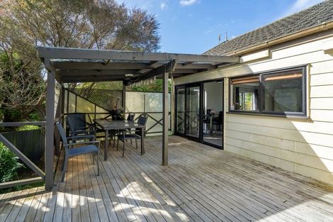 Photo of property in 7 Eagleson Street, Northcross, Auckland, 0632