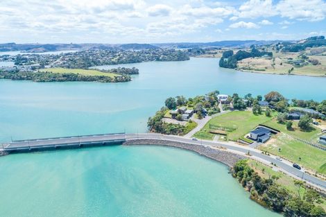 Photo of property in 5 Rangitahi Road, Raglan, 3225