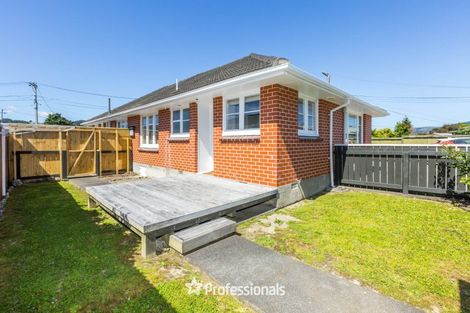 Photo of property in 3/51a Pine Avenue, Ebdentown, Upper Hutt, 5018