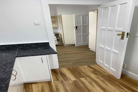 Photo of property in 1072 Great North Road, Point Chevalier, Auckland, 1022