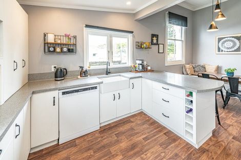 Photo of property in 92 Niblett Street, Whanganui, 4500