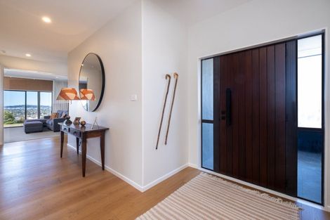 Photo of property in 124 Puketapu Road, Taradale, Napier, 4112