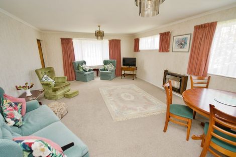 Photo of property in 1b Droylsden Place, Palmerston North, 4410