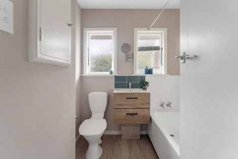 Photo of property in 1/5a Holliss Avenue, Cashmere, Christchurch, 8022