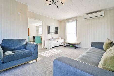 Photo of property in 2/518 Fitzroy Avenue, Hastings, 4122