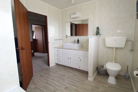 Photo of property in 11 Oxford Street, Waimate, 7924